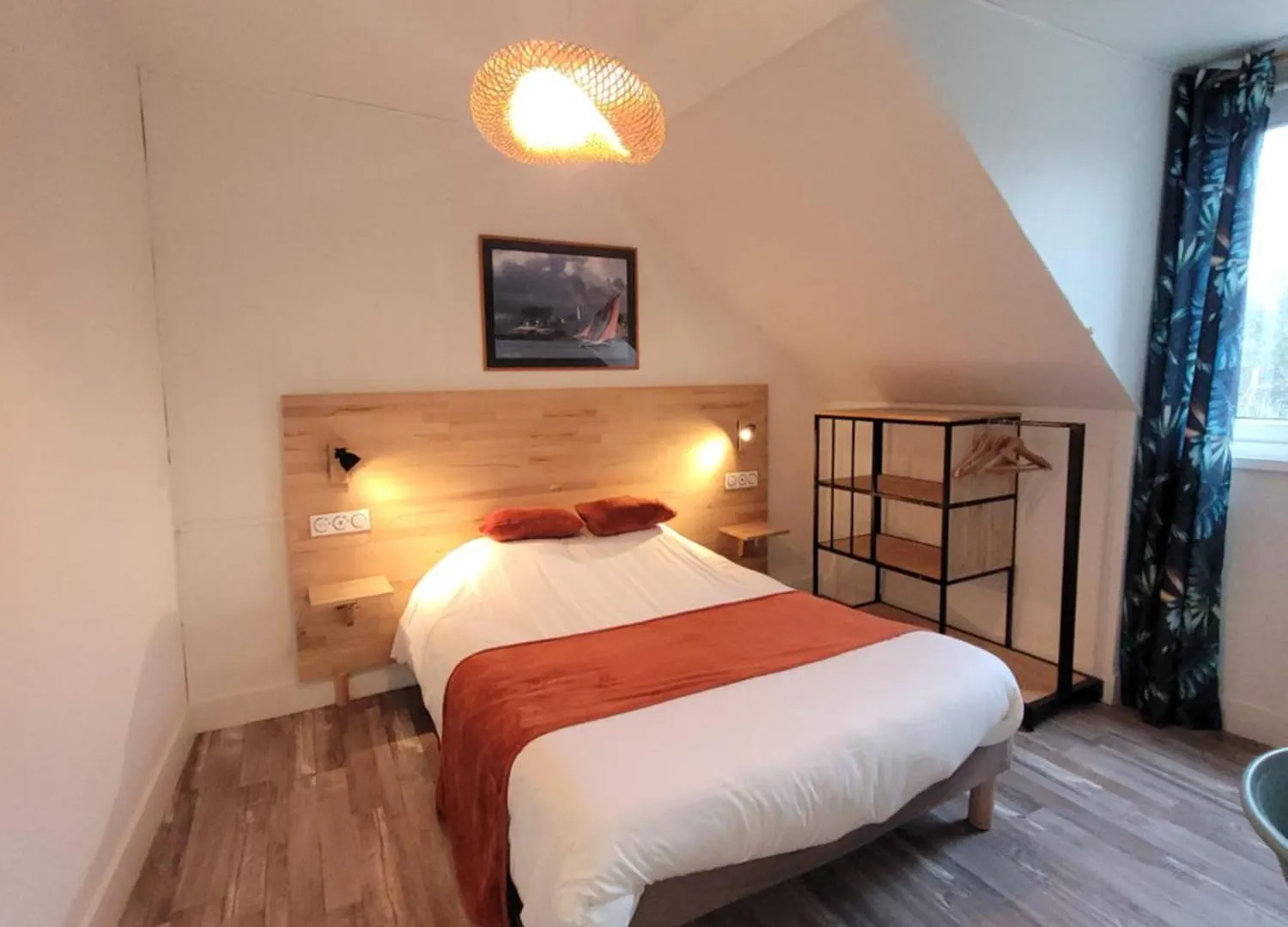 Hotel Le Petit Montmartre Dinard