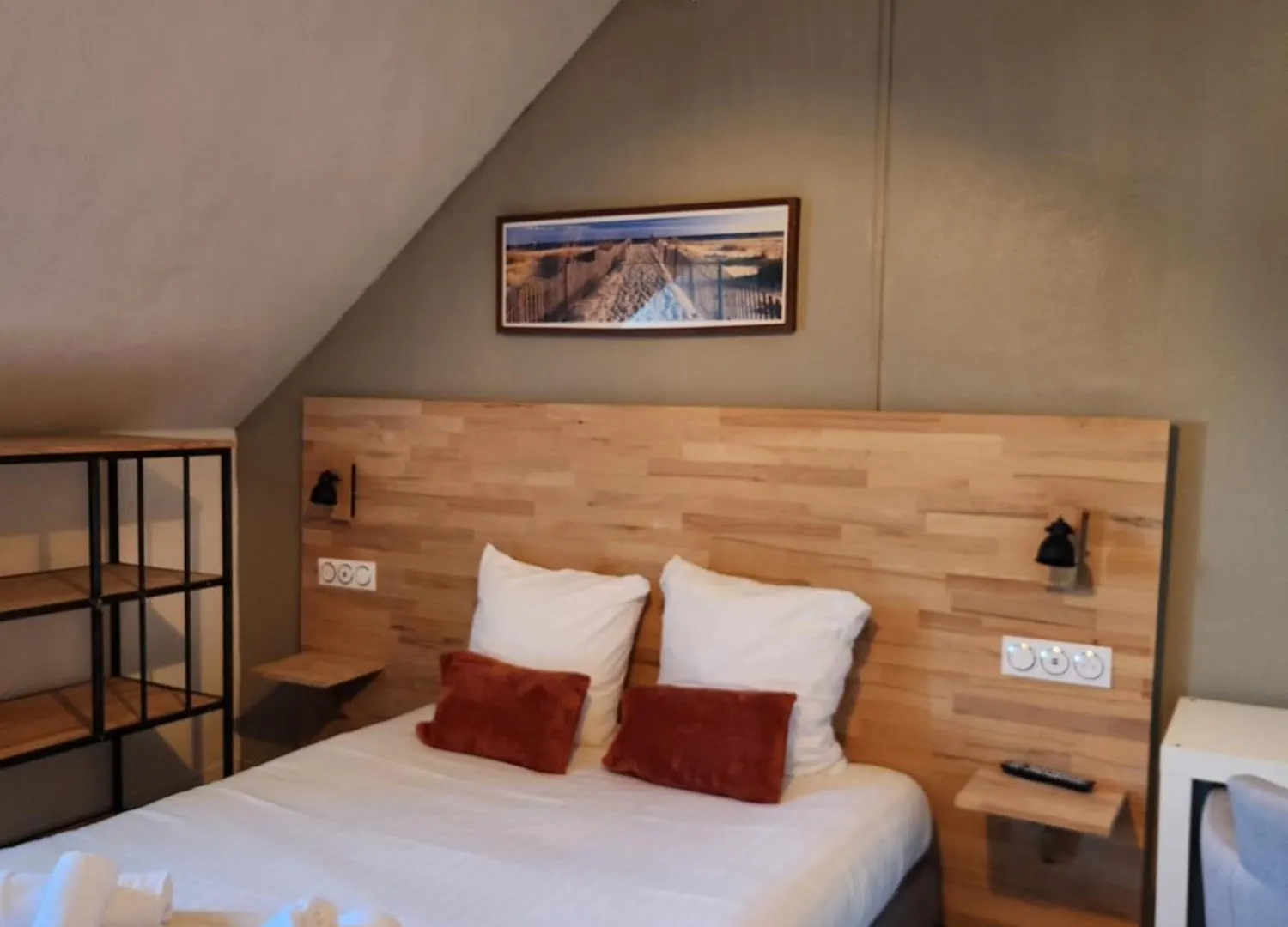 Hotel Le Petit Montmartre Dinard