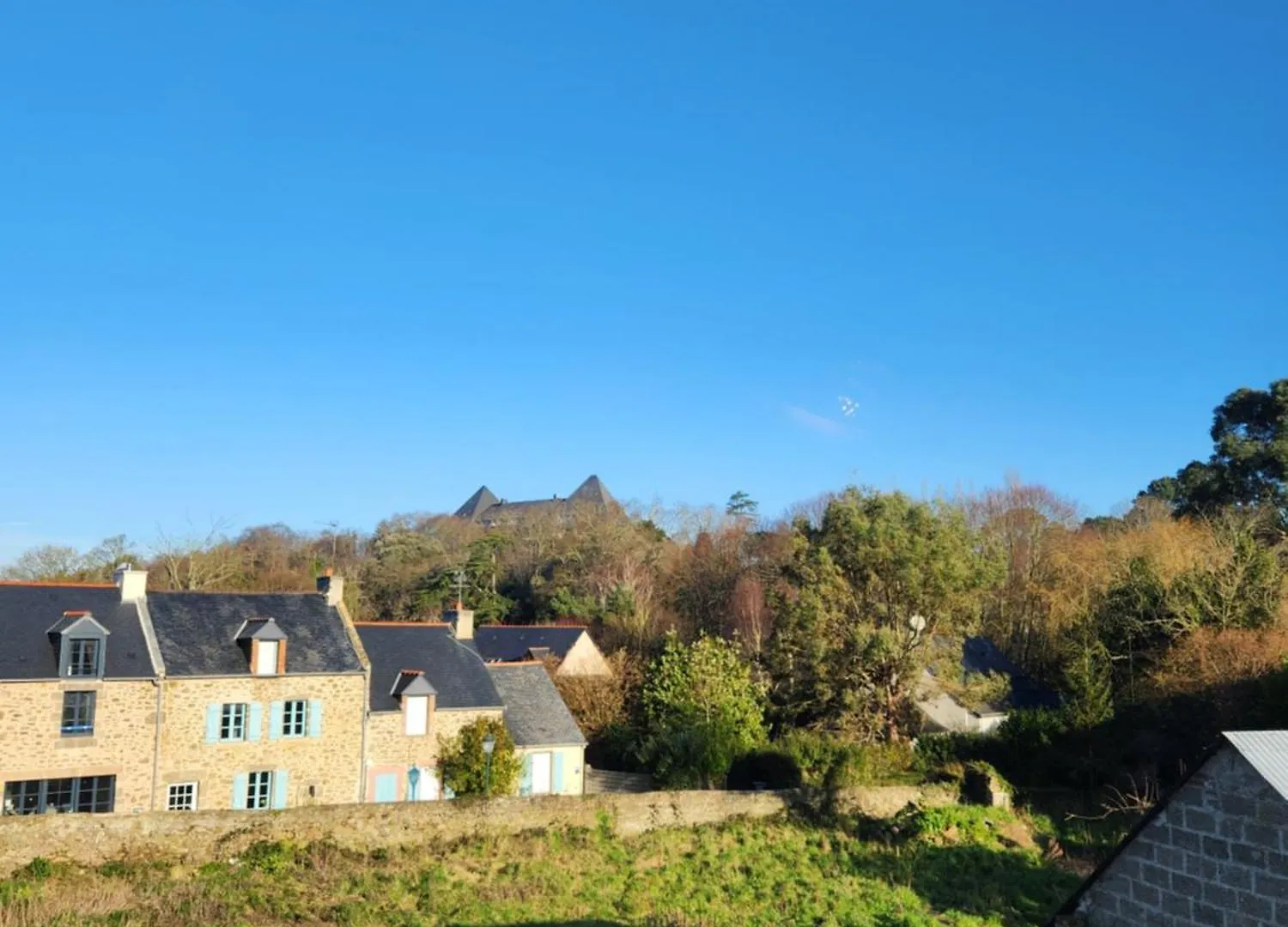 Hotel Le Petit Montmartre Dinard